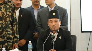 ओली र लेखक पक्राउपछि गृहमन्त्रीको दावीः प्रतिशोध होइन, केवल न्यायको सुरुवात